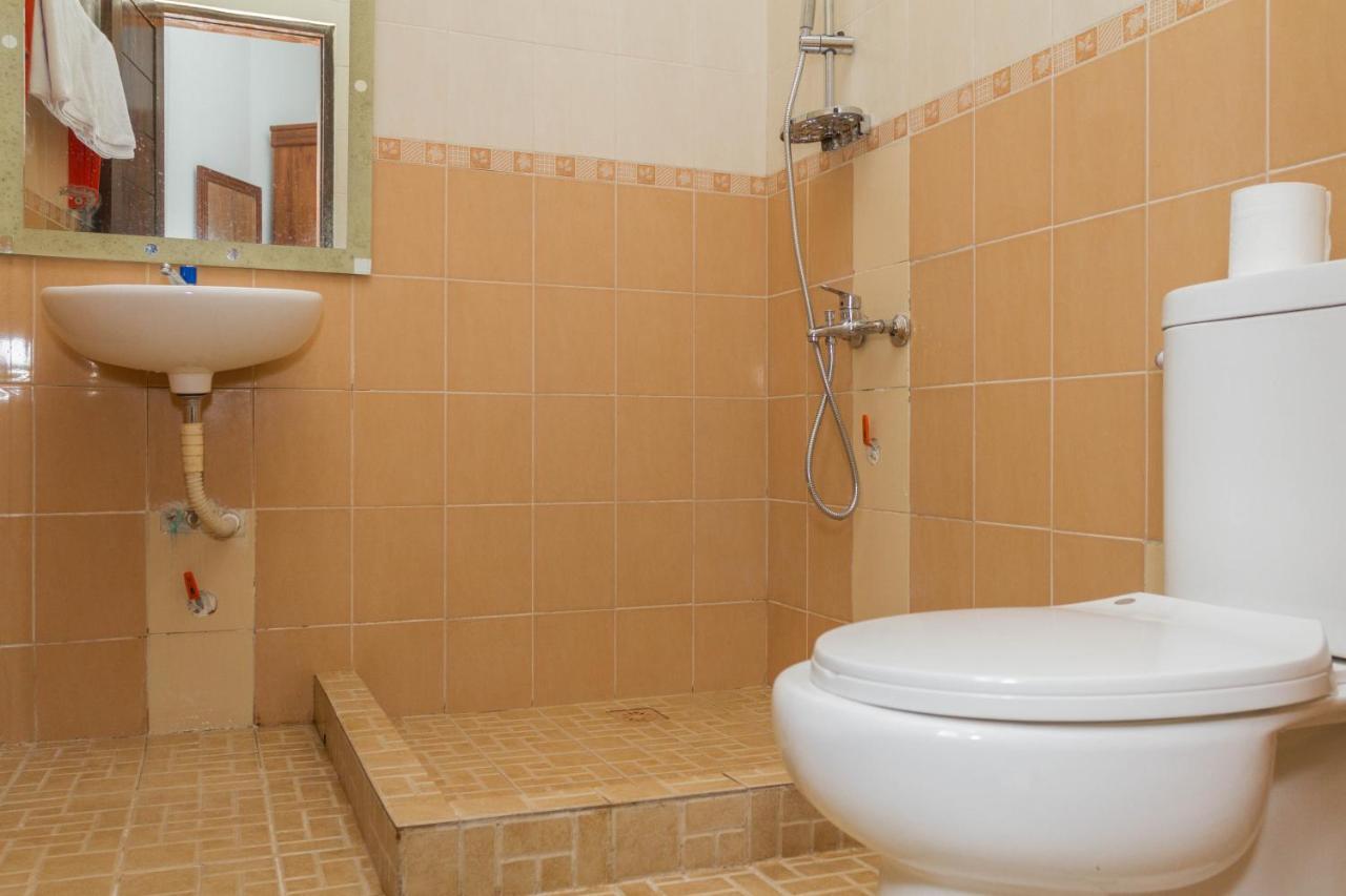 מלון Reddoorz Near Jatinangor Town Square מראה חיצוני תמונה