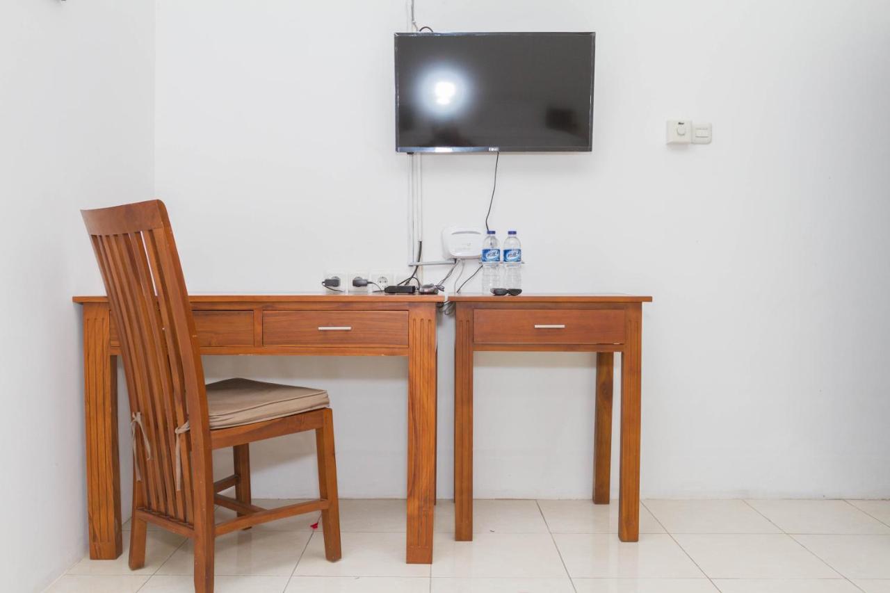 מלון Reddoorz Near Jatinangor Town Square מראה חיצוני תמונה